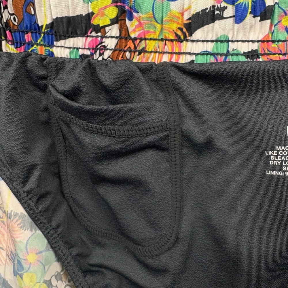 Buc-ee's Beaver Mascot Womens L Dolphin Running Shorts Tropical Lined Novelty - Picture 7 of 12